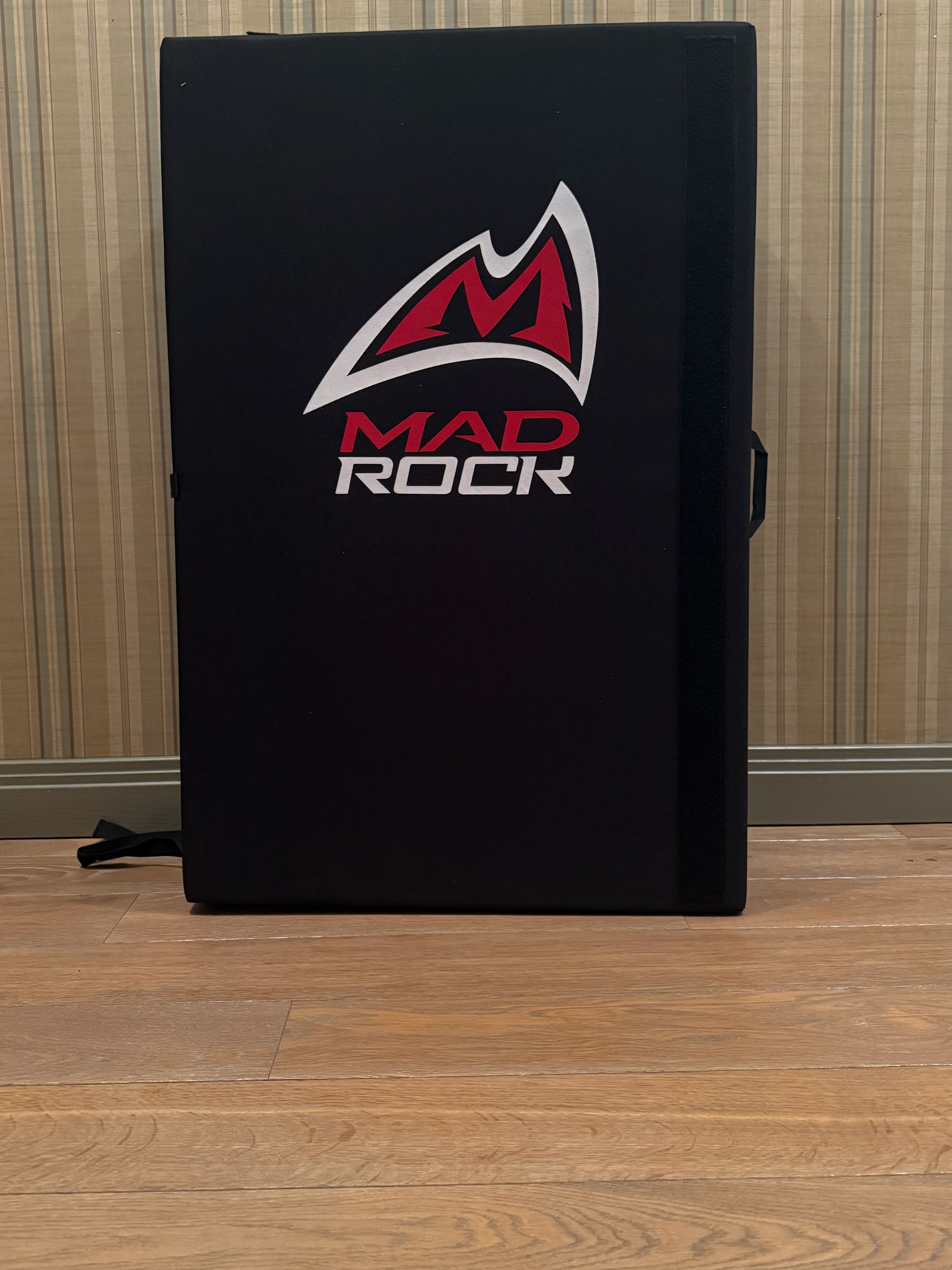 Крэшпад MadRock